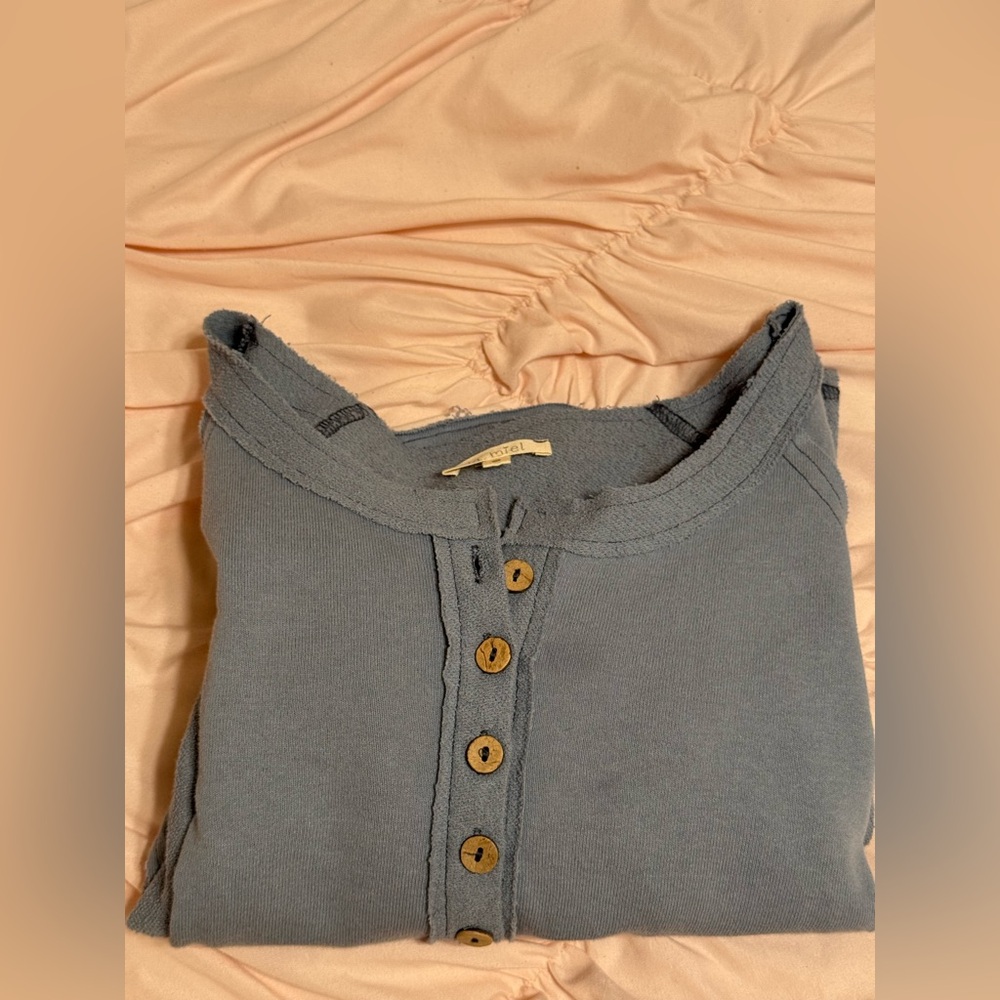 Super cute oversized tee